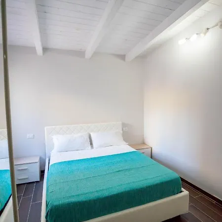 Mini Con Giardino In Centro Διαμέρισμα Καταντζάρο