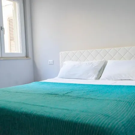 Διαμέρισμα Mini Con Giardino In Centro Καταντζάρο