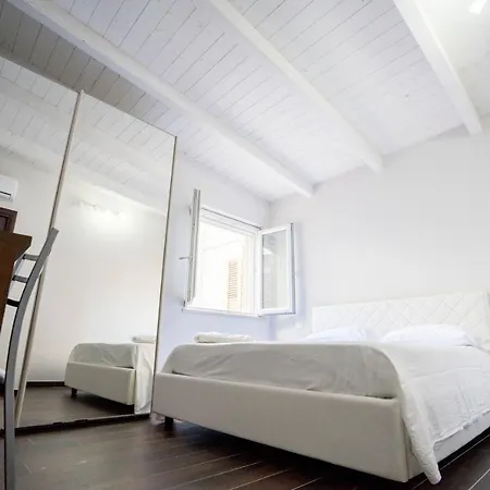 Mini Con Giardino In Centro Καταντζάρο