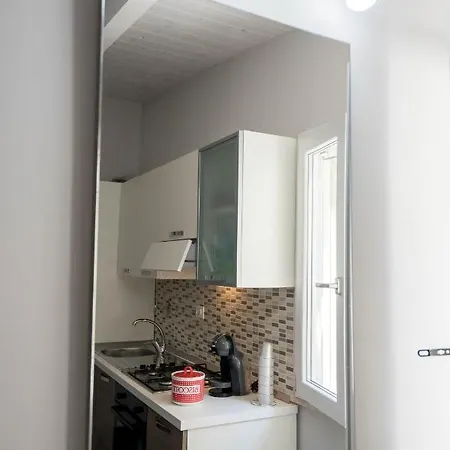 Apartment Mini Con Giardino In Centro *